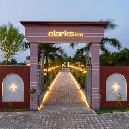 Clarks Inn Bichpuri Agra